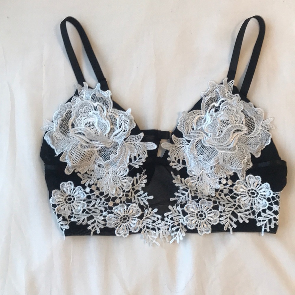 black and white bralette/top